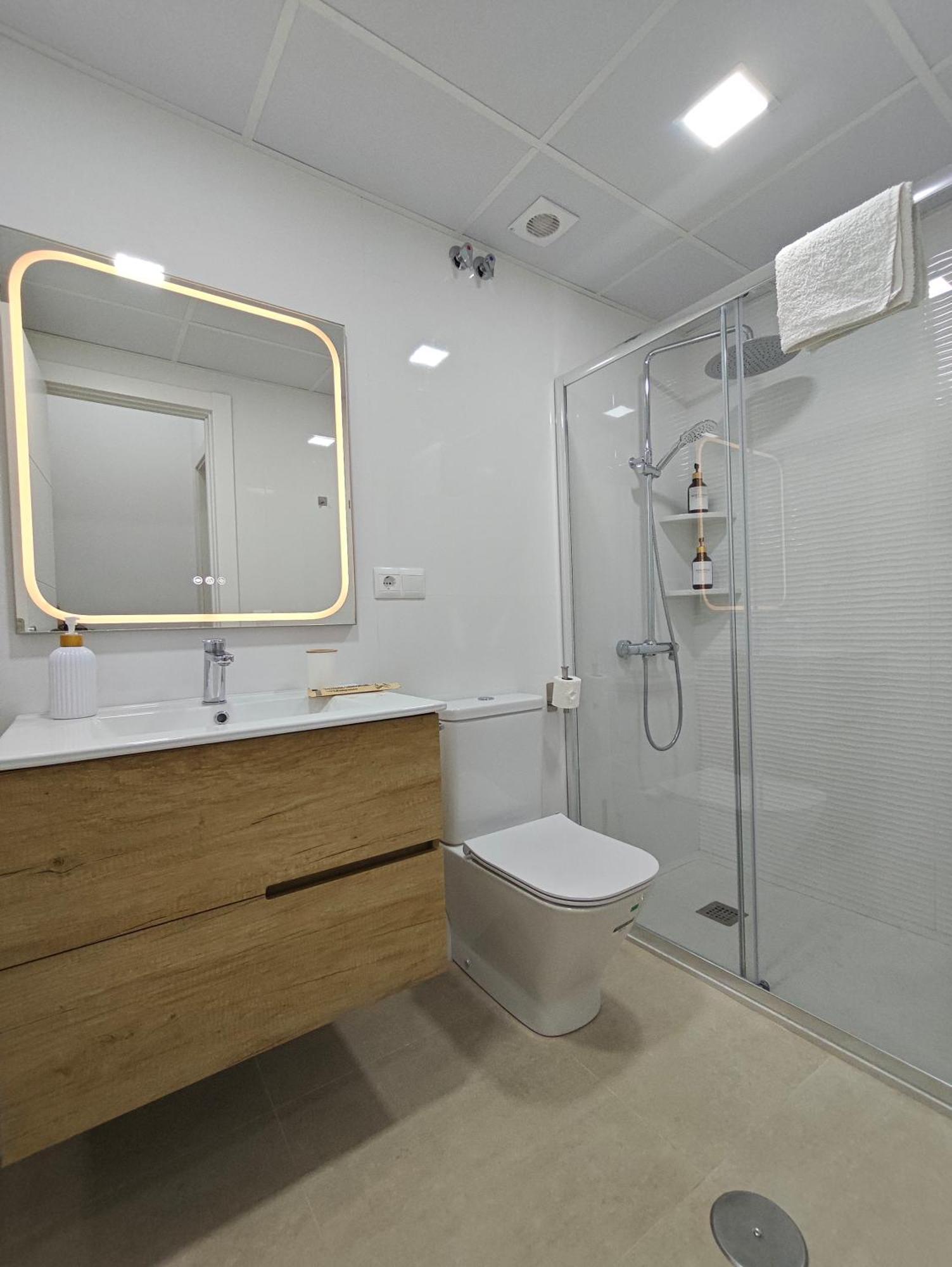 Precioso Apartamento Junto Al Casco Historico Malaga Luaran gambar